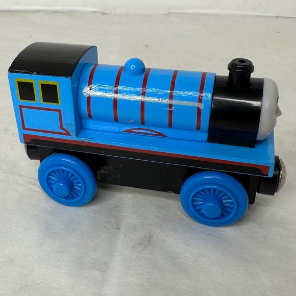 Vintage Thomas & Friends Wooden Railway Train Edward Engine 2003 - Picture 3 of 8